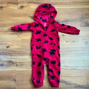Carter’s 
12 month 
Bear pint hooded (with ears) romper